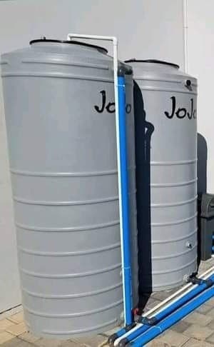 Chris Kenana JoJo tank installation